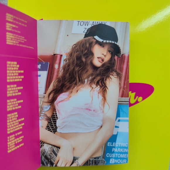 (G)I-DLE I SWAY Weverse Preorder Benefit Poster (set of 9) - Picture 4 of 8